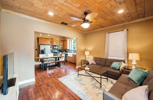Waco House | The Waco Victorian: 5min to Silos/Downtown/Baylor
