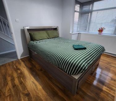 South Ockendon House | The Walnut