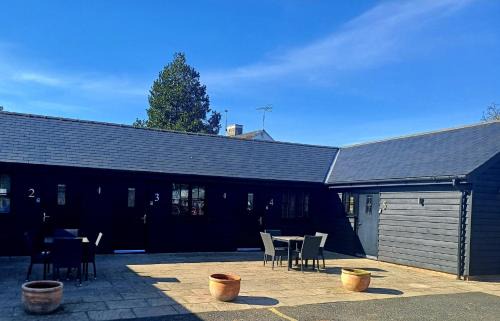 Worlington Hotel | the walnut tree