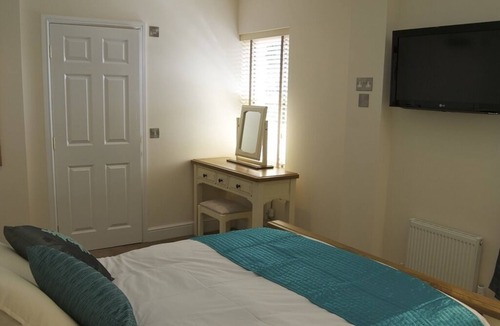 Mere Hotel | The Walnut Tree Inn