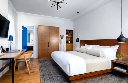 Kitchener Hotel | The Walper Hotel, part of JdV by Hyatt