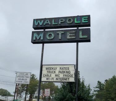 Walpole Hotel | The Walpole Motel