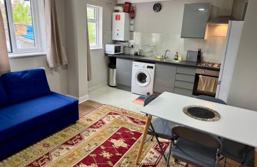 William Morris Apartment | The Walthamstow Lodge