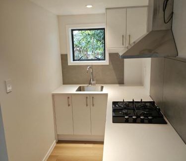 Henderson House | The Wanderer's Rest