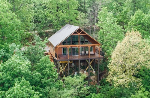 Ponca Cabin | The Wanderlust Cabin