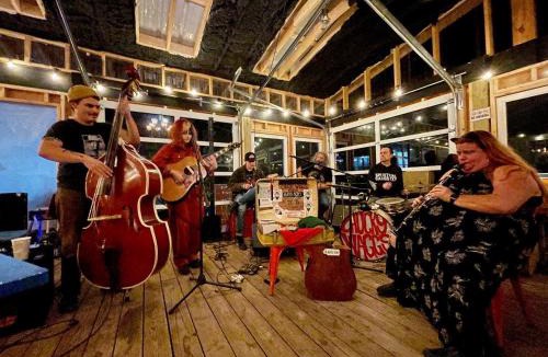 Eureka Springs Historic District Hotel | The Wanderoo Lodge
