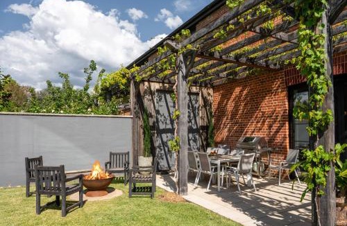 Central Mudgee House | The Warehouse - Heritage Elegance in Central Mudgee