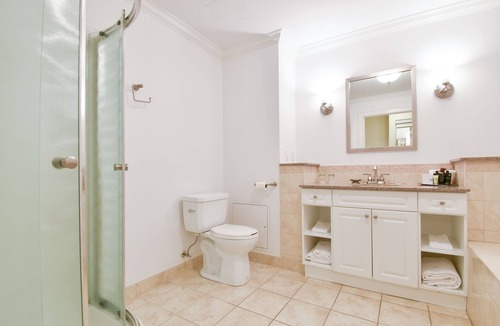 Picton Hotel | The Waring House