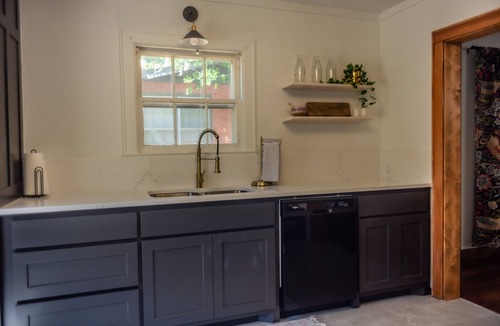 Stephenville House | The Warmer Place - Charming Bungalow near TSU