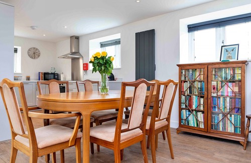 Thurlby Ski Chalet | The Warren