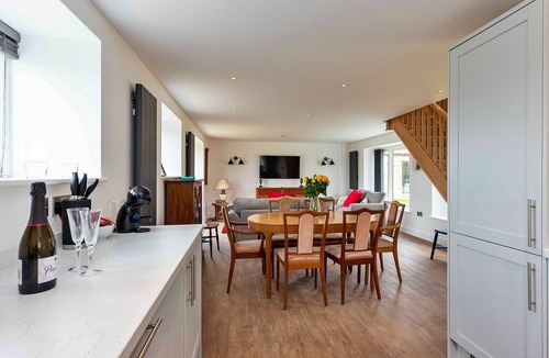 Thurlby Ski Chalet | The Warren