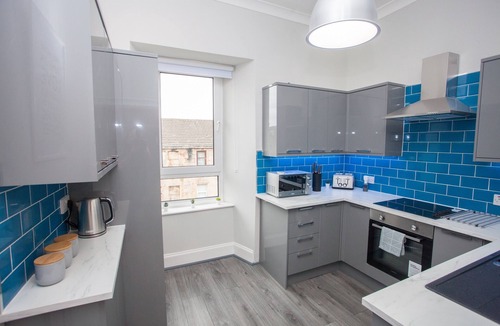 Greenock Apartment | The Warwick Apartment.