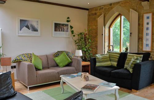 Stocksfield House | The Water Castle