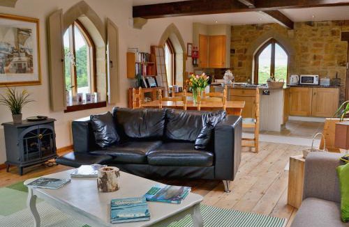 Stocksfield House | The Water Castle