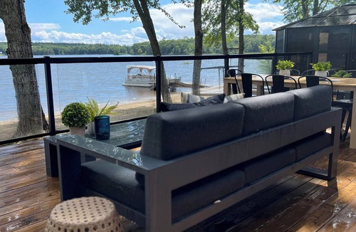 Waltham Ski Chalet | The Water's Edge Cabins: 2 Luxury Waterfront Chalets - Quebec