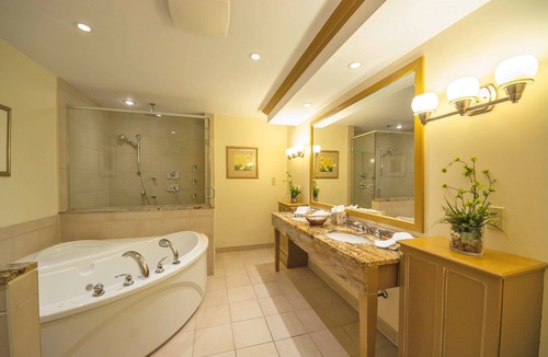 Sault Ste. Marie Hotel | The Water Tower Inn, BW Premier Collection