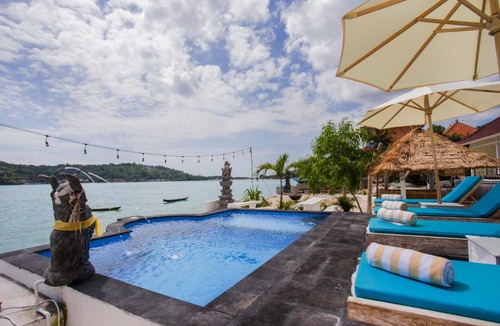 Ceningan Island Hotel | The Waterfront Beach House