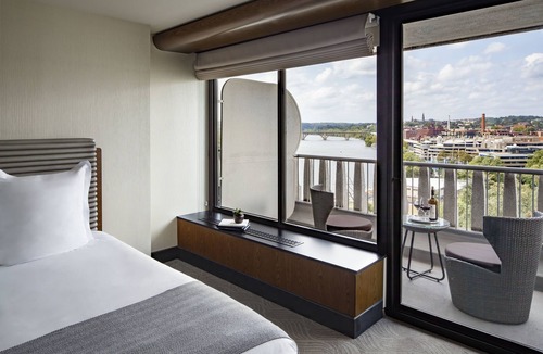 Foggy Bottom Hotel | The Watergate Hotel
