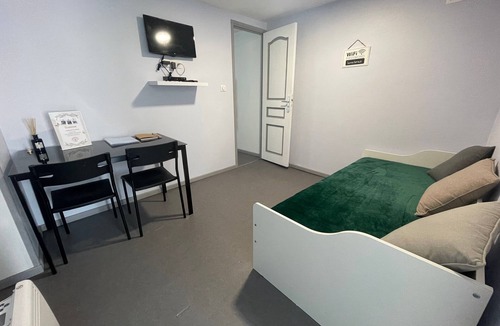 Valojoulx Bed & Breakfast | The “Watermill Suite” for 4 – Pool