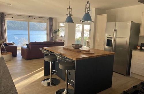 Lochgoilhead Cottage | the waterside | carrick castle | loch goil