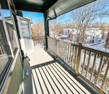 Newark Apartment | The Waverly