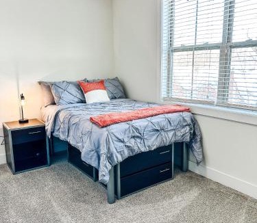 Newark Apartment | The Waverly