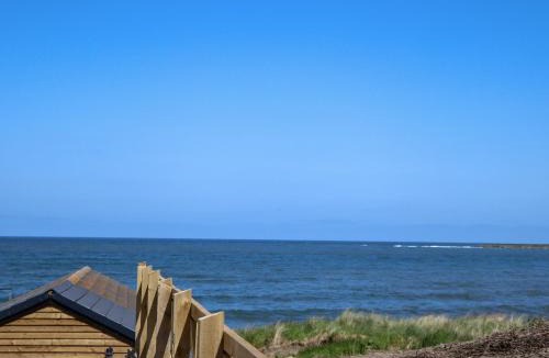 Amble House | The Waves