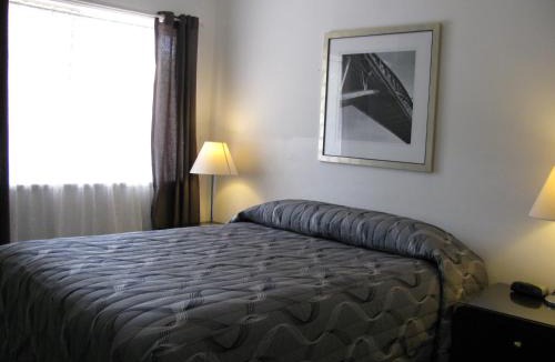 Muswellbrook Hotel | The Wayfarer Motel