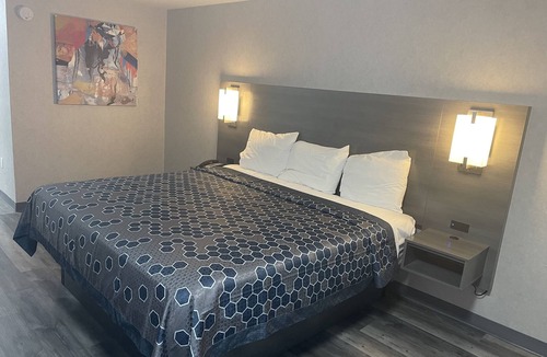 Wayne Hotel | The Wayne Inn