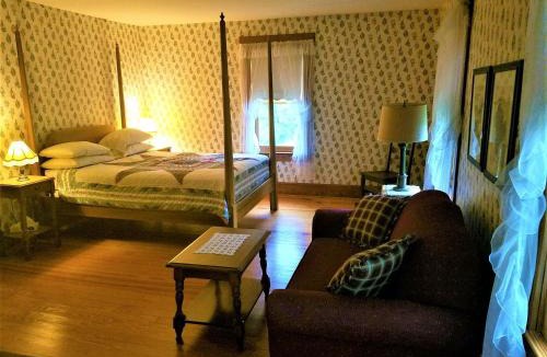 Bethlehem Hotel | The Wayside Inn