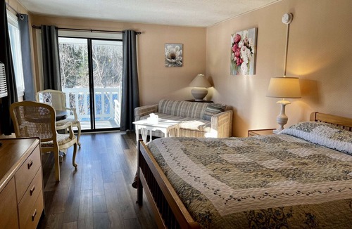 Bethlehem Hotel | The Wayside Inn