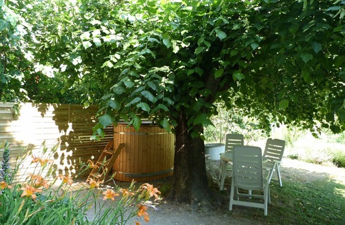 Mollans-sur-Ouveze Cottage | The wealth of nature in the heart of a village