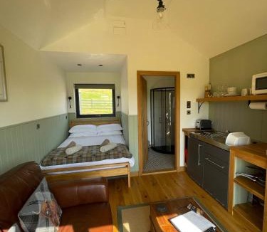 Invergarry Apartment | The Wee Knoll