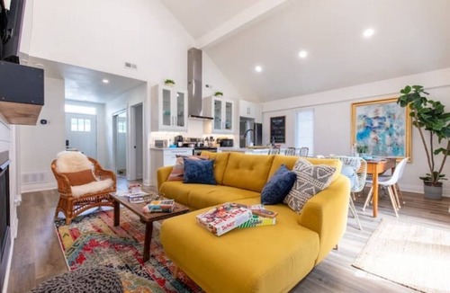 Ruthven Cottage | The Weekend House 😀 'where EVERY DAY is a weekend'