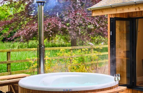 Barrow Bed & Breakfast | The Weeping Willow