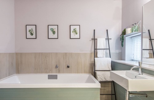 North Berwick Cabin | The Weir