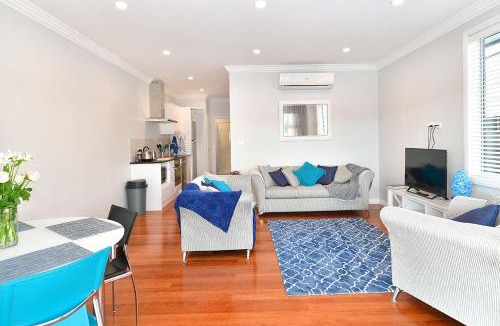 Arkles Bay Apartment | The Weiti Waterfront