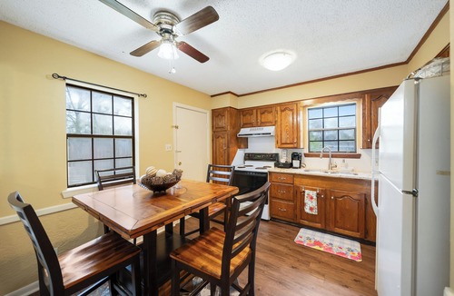 Texarkana Apartment | The Welcome Lounge
