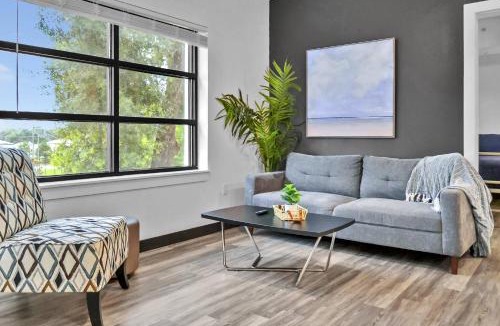 Zephyrhills House | The Well #203