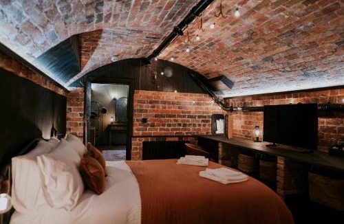 Stourbridge House | The Well Cellar