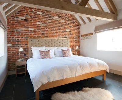 Baughurst Hotel | The Wellington Arms