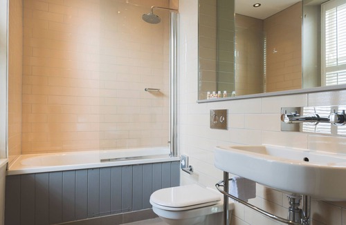 Horfield Hotel | The Wellington