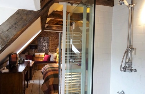 Welwyn Hotel | The Wellington