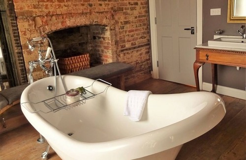 Welwyn Hotel | The Wellington