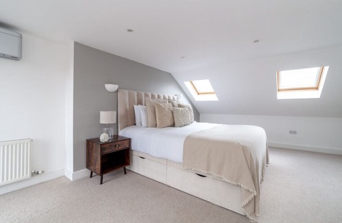 West Ealing Apartment | The West Ealing Villa
