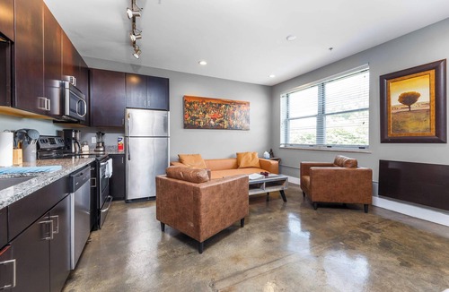 Roanoke Apartment | The West End Flats