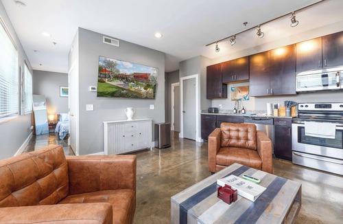 Roanoke Apartment | The West End Flats