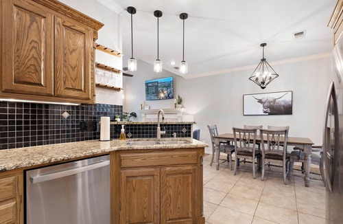 Canyon House | The West Nest 2 -Families, 2 Kings, Game Room