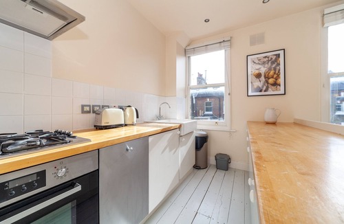 Harrow Road Apartment | The Westbourne Park Collection