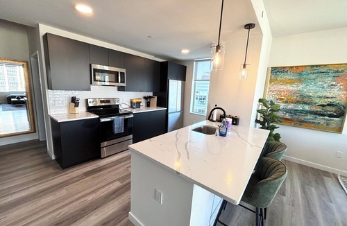 White Plains Apartment | The Westchester Experience. Free parking!